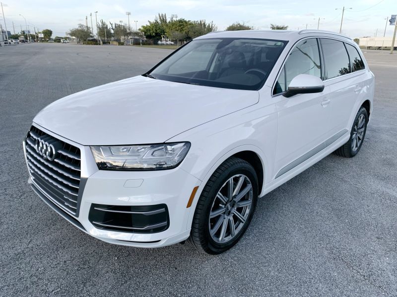 Audi Q7 long-term rental in Miami, Florida