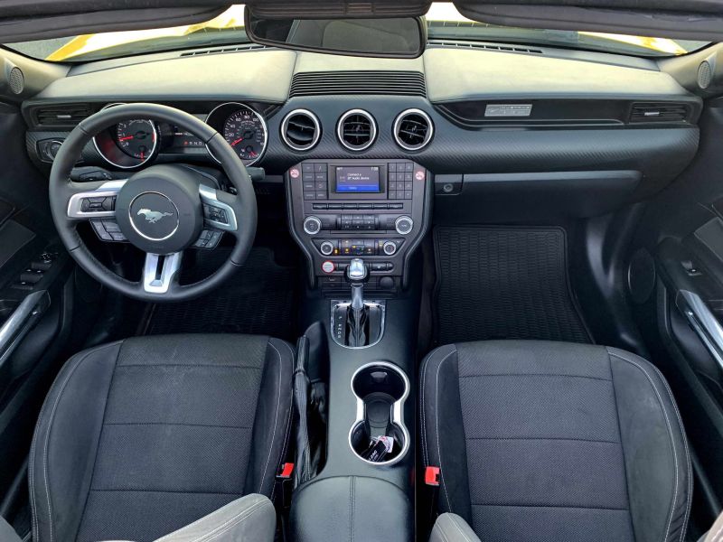 Ford Mustang pic #1278