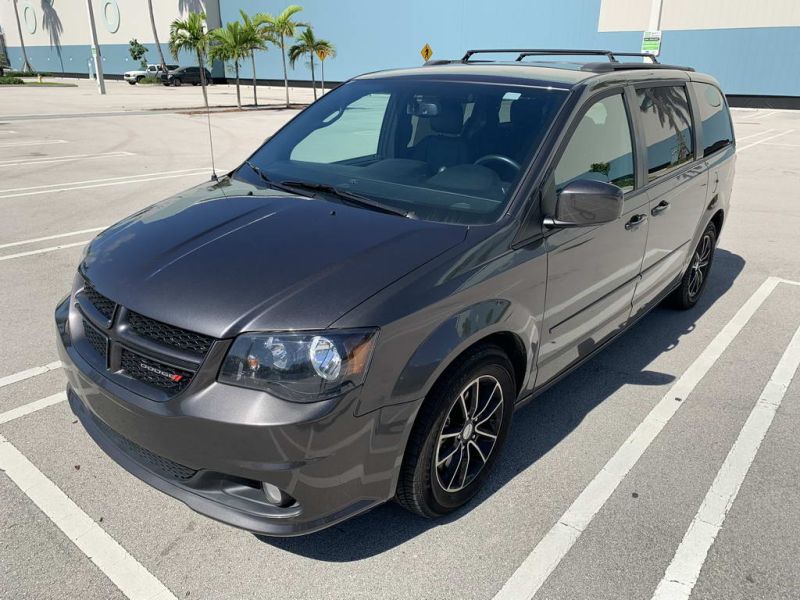 Dodge Grand Caravan GT long-term rental in Miami, Florida