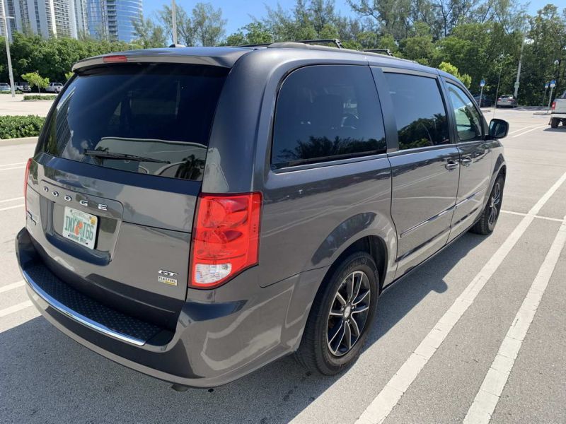 Dodge Grand Caravan GT for rent