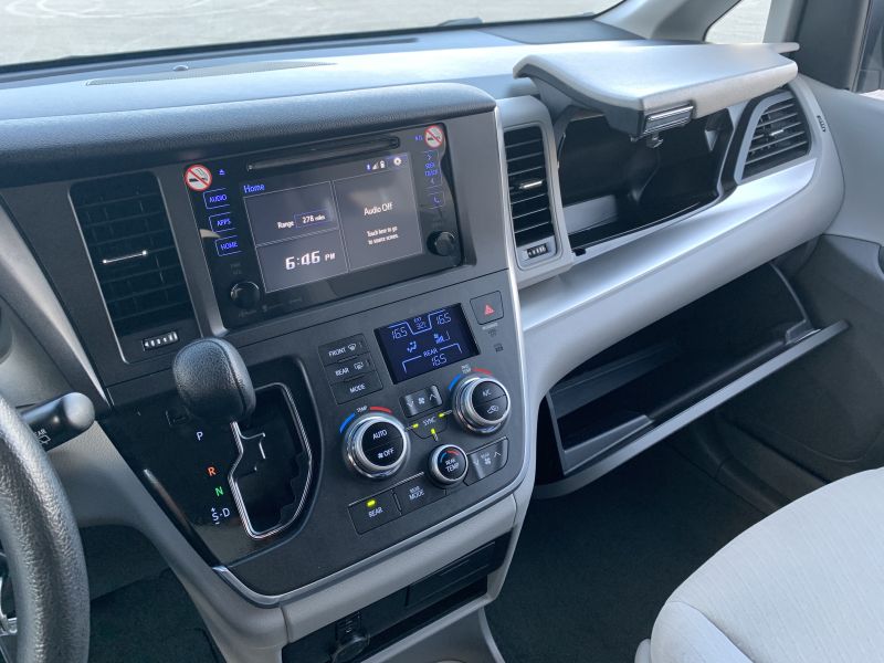 Toyota Sienna pic #1367