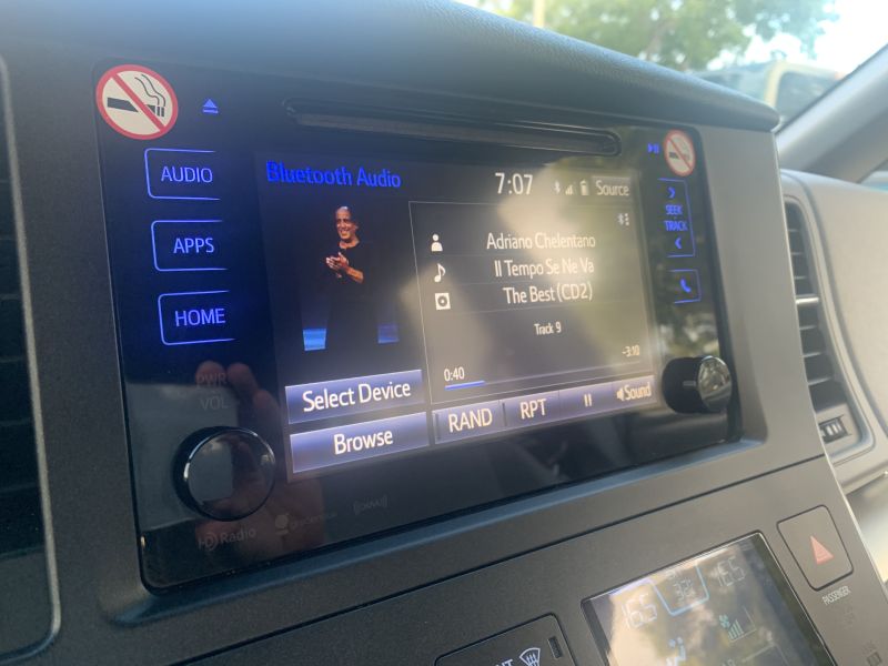 Toyota Sienna pic #1371