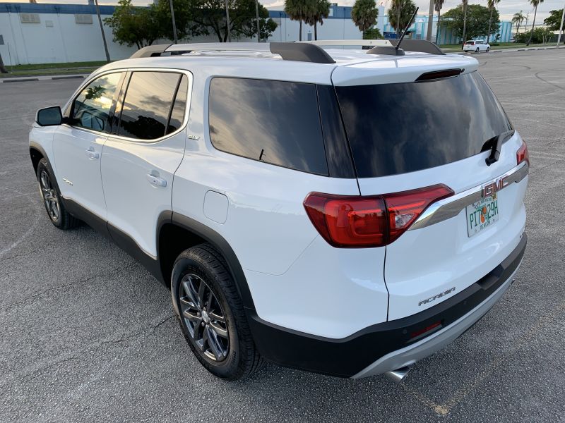 GMC Acadia pic #1839