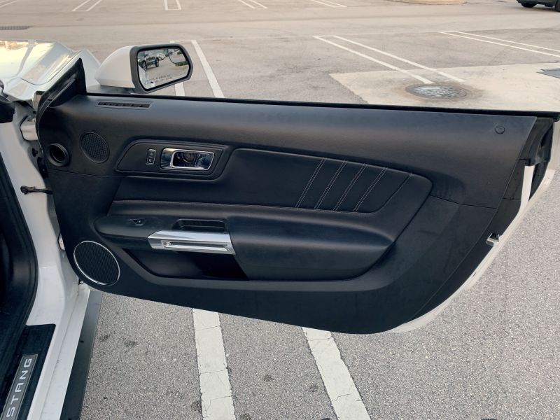 Ford Mustang pic #2021