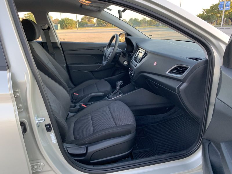 Hyundai Accent pic #208