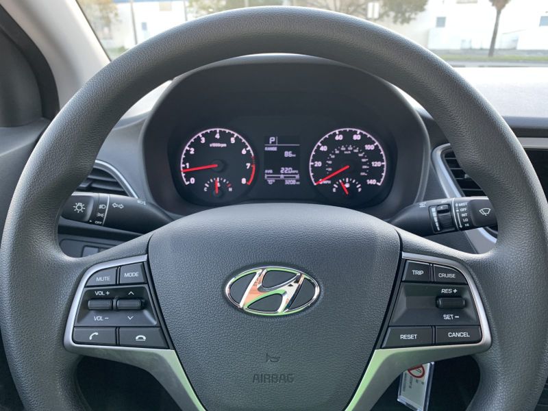 Hyundai Accent pic #221