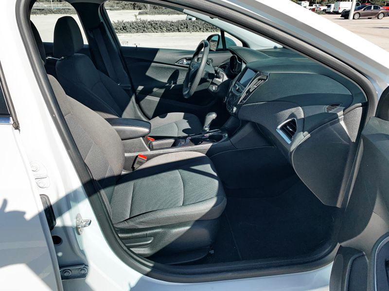 Chevrolet Cruze pic #2272