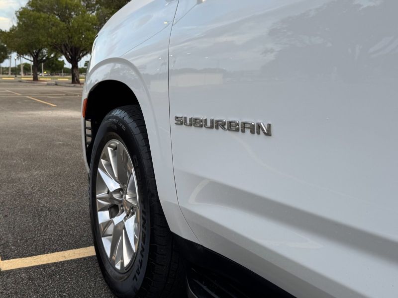 Chevrolet Suburban pic #3820