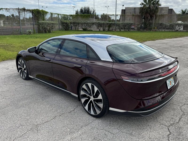 Lucid Air for hire