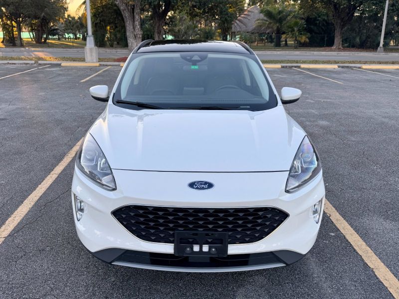 Ford Escape SE rental