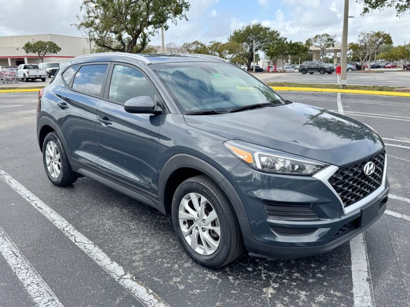 Hyundai Tucson for rent