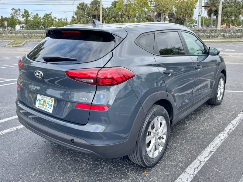 Hyundai Tucson for hire