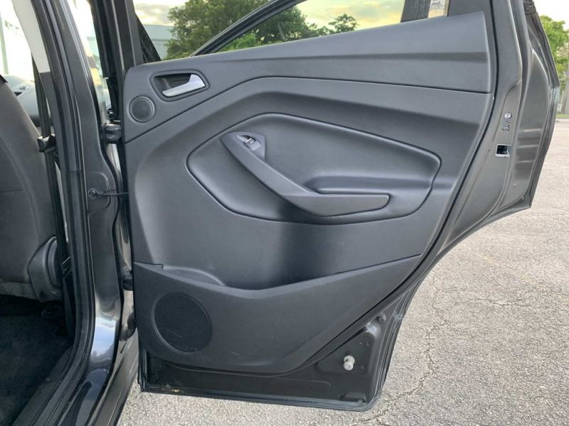 Ford Escape SE pic #478