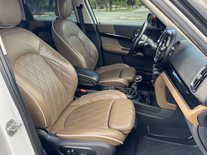 MINI Countryman Plug-In Hybrid pic #4801