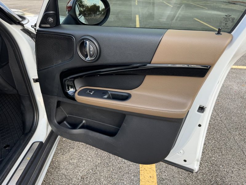 MINI Countryman Plug-In Hybrid pic #4803