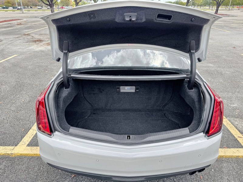 Cadillac CT6 Plug-In Hybrid pic #4971