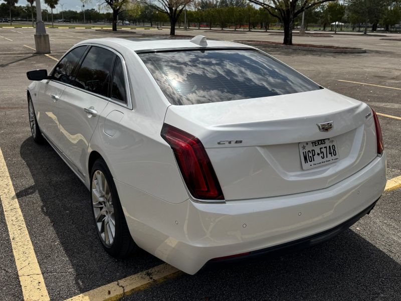 Cadillac CT6 Plug-In Hybrid pic #4975