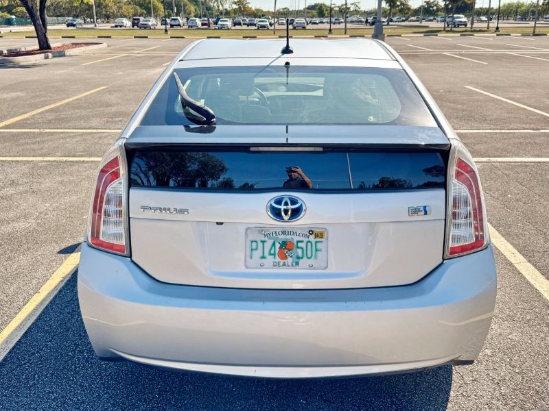 Toyota Prius Three for hire