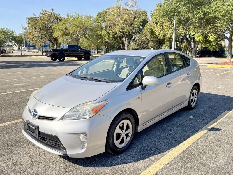 Toyota Prius Three long-term rental in Miami, Florida