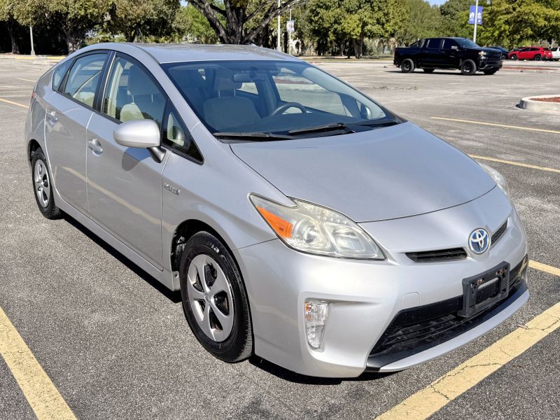 Toyota Prius Three rental