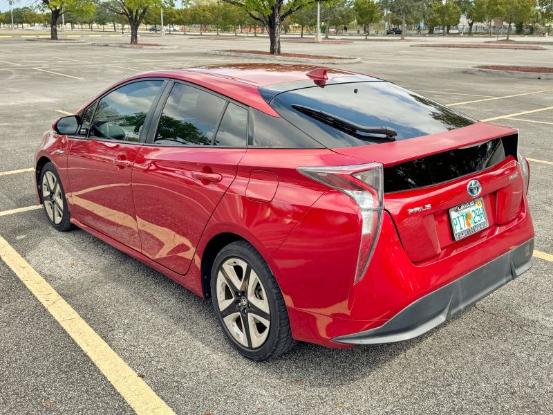 Toyota Prius Touring pic #5072