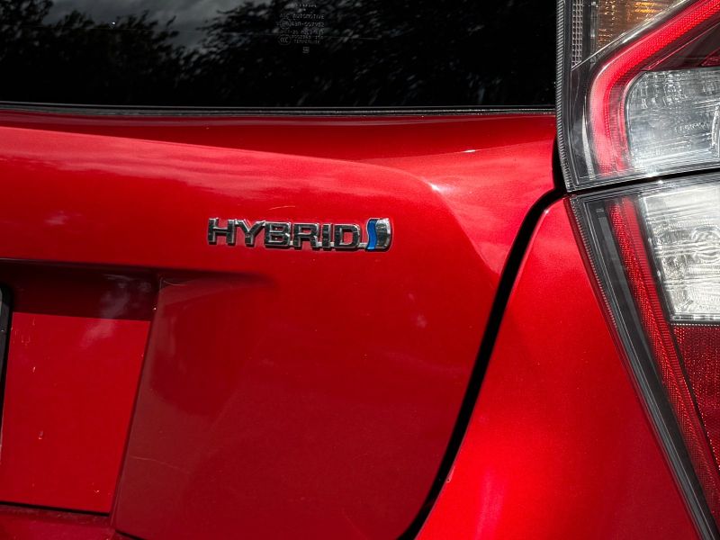 Toyota Prius Touring pic #5074