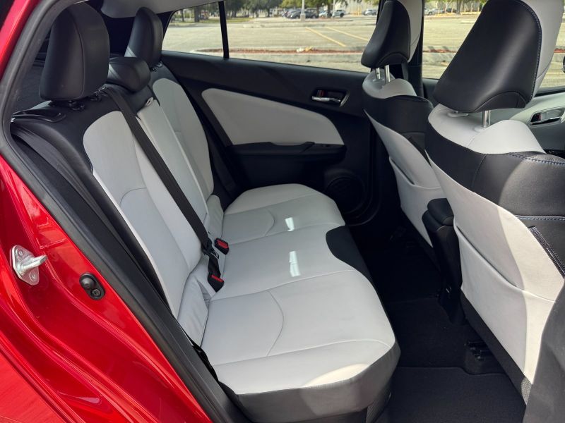 Toyota Prius Touring pic #5078