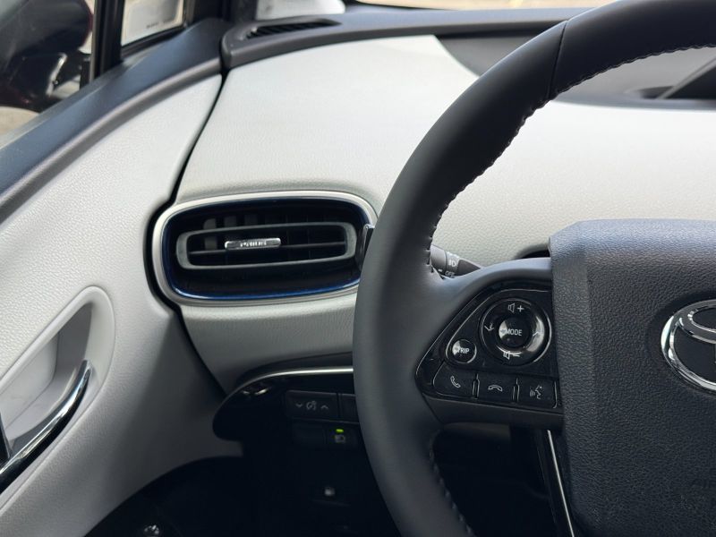 Toyota Prius Touring pic #5084