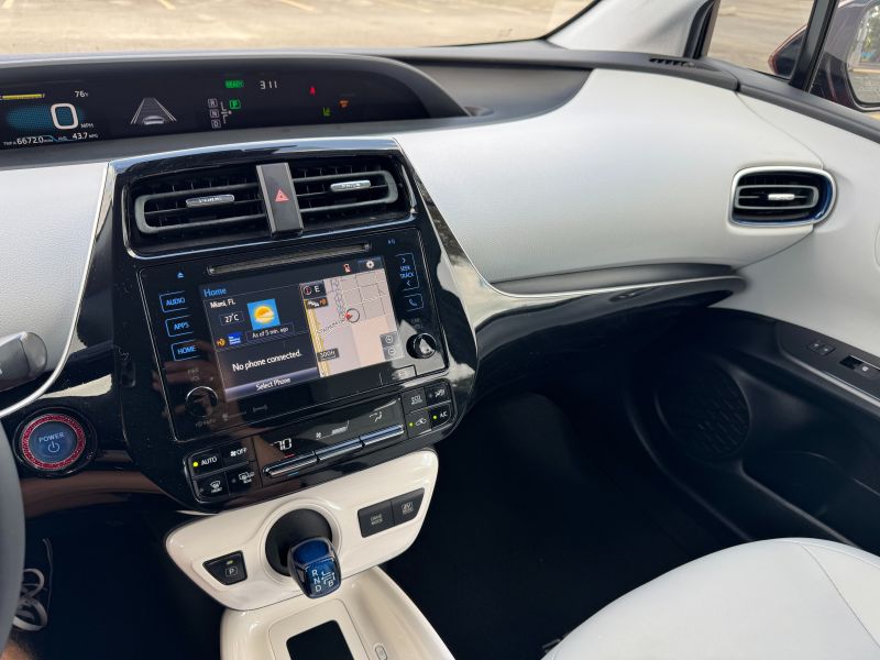 Toyota Prius Touring pic #5087