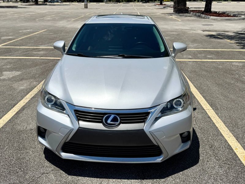 Lexus CT200 Hybrid rental