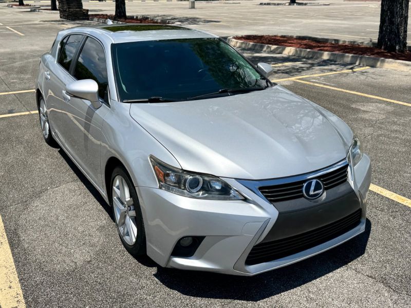 Lexus CT200 Hybrid for rent