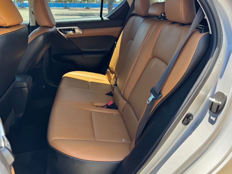 Lexus CT200 Hybrid pic #5316