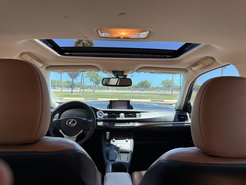 Lexus CT200 Hybrid pic #5322