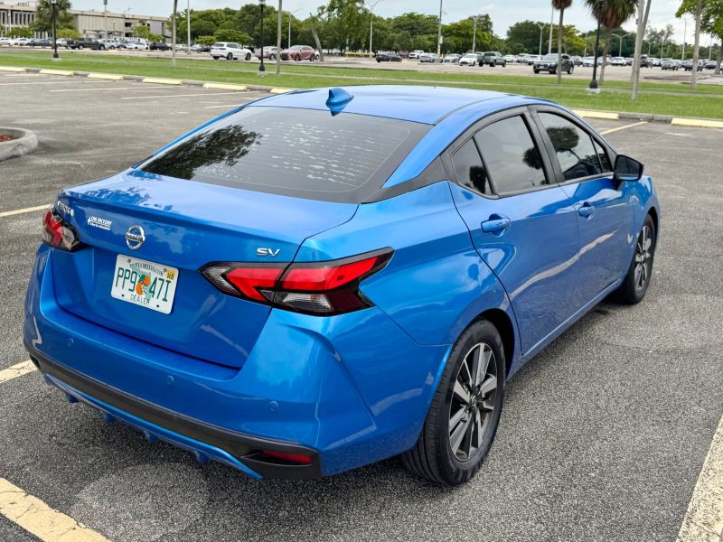 Nissan Versa SV for hire