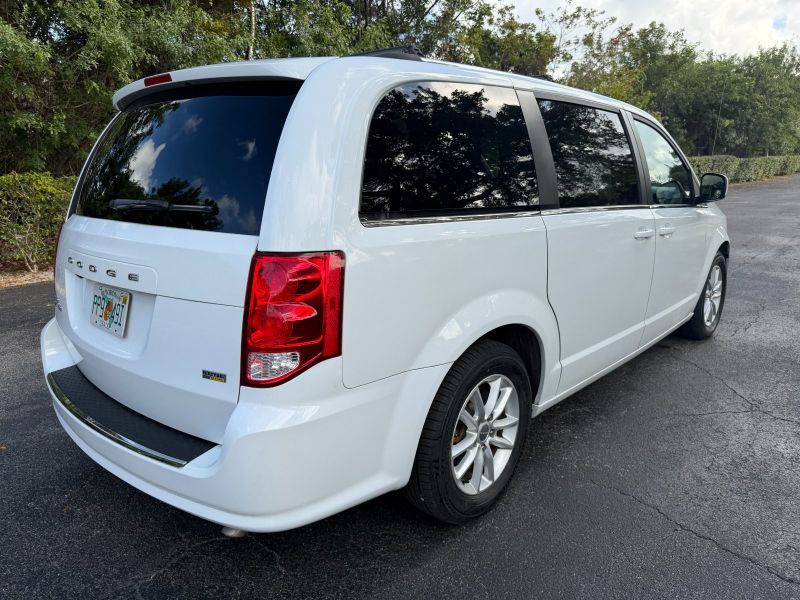 Dodge Grand Caravan for rent