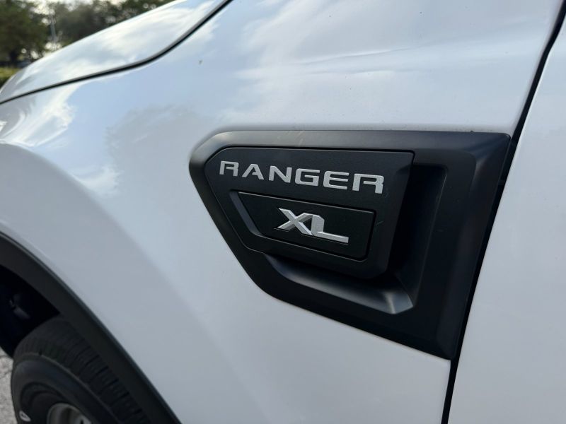 Ford Ranger XL Ext Cab pic #5552