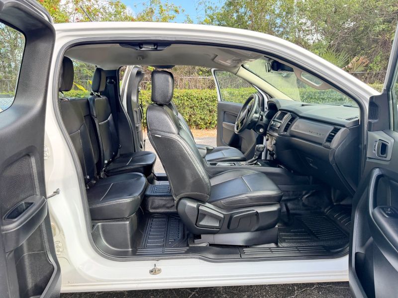 Ford Ranger XL Ext Cab pic #5556