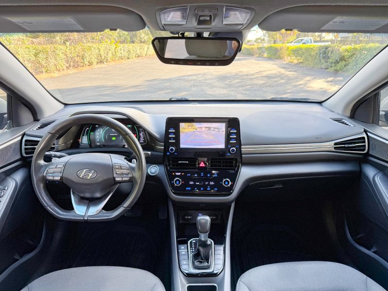 Hyundai Ioniq Hybrid  pic #5613