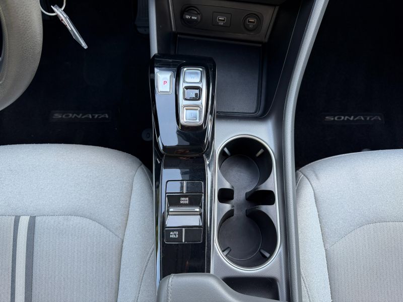 Hyundai Sonata pic #5784