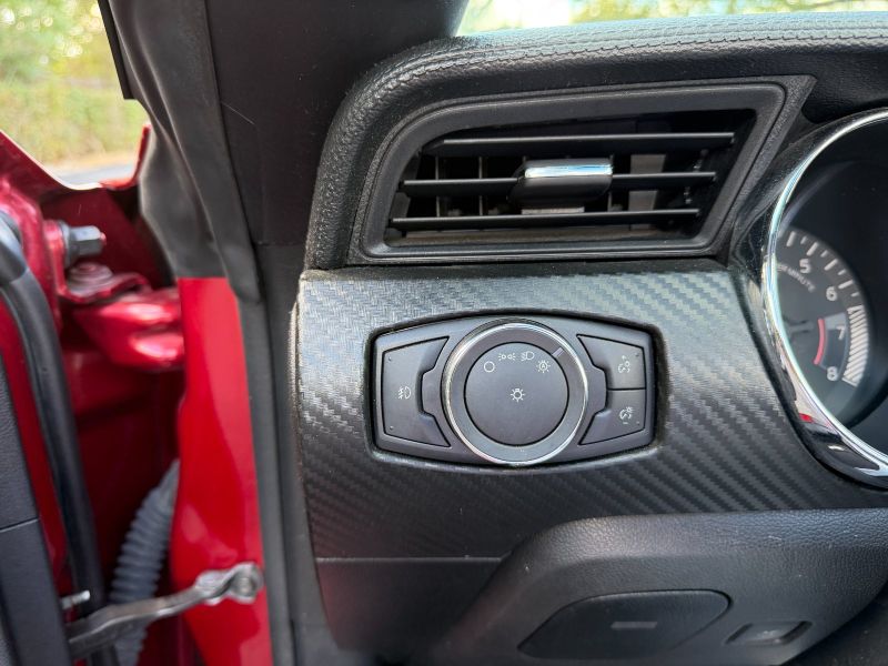 Ford Mustang pic #5811