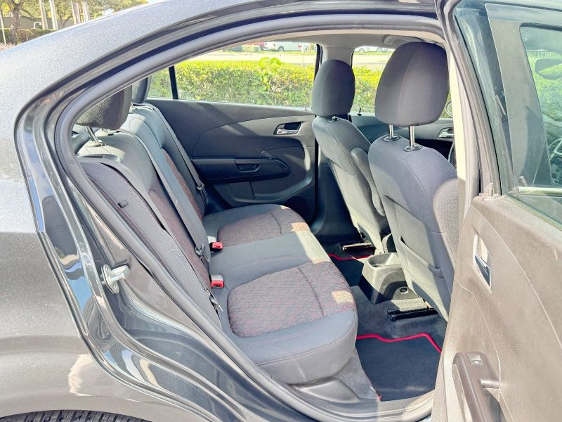 Chevrolet Sonic pic #5931