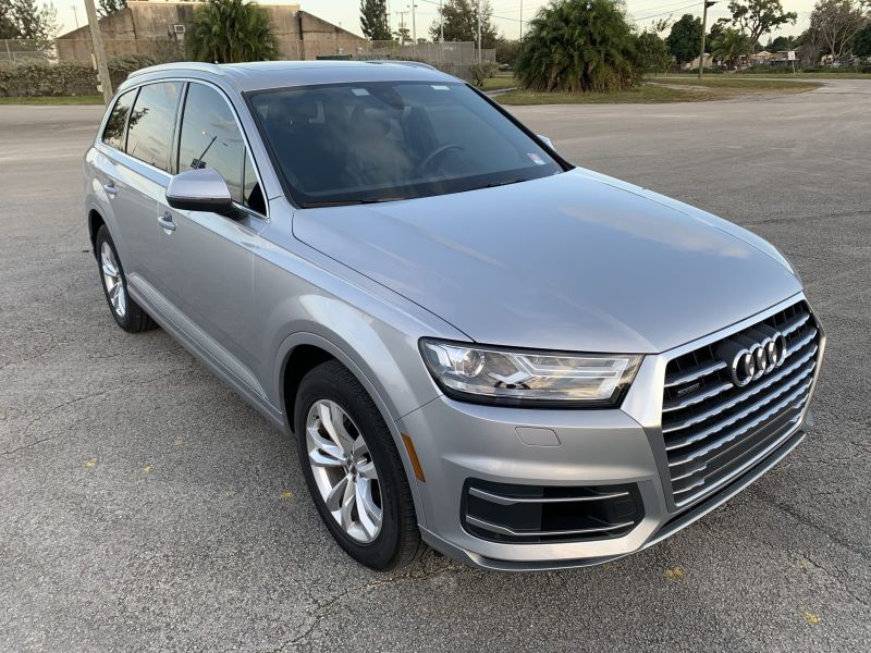 Audi Q7 rental