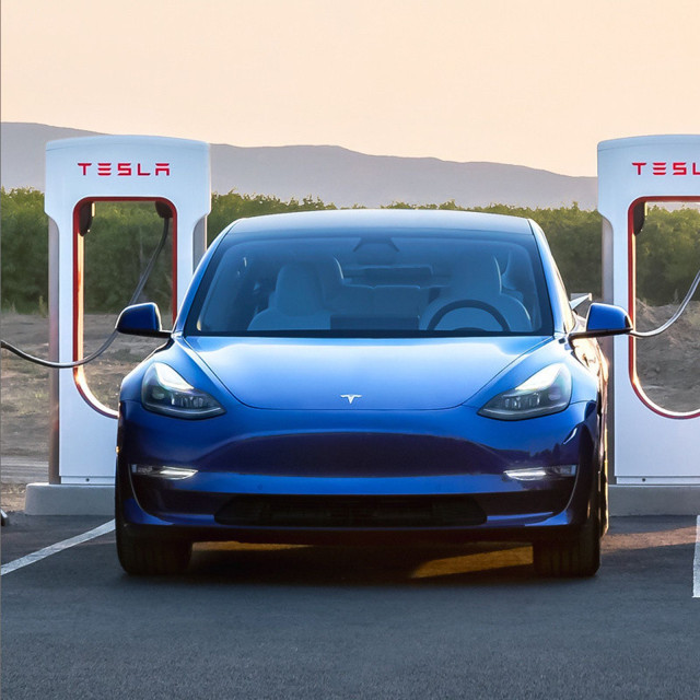tesla rental at miami airport
