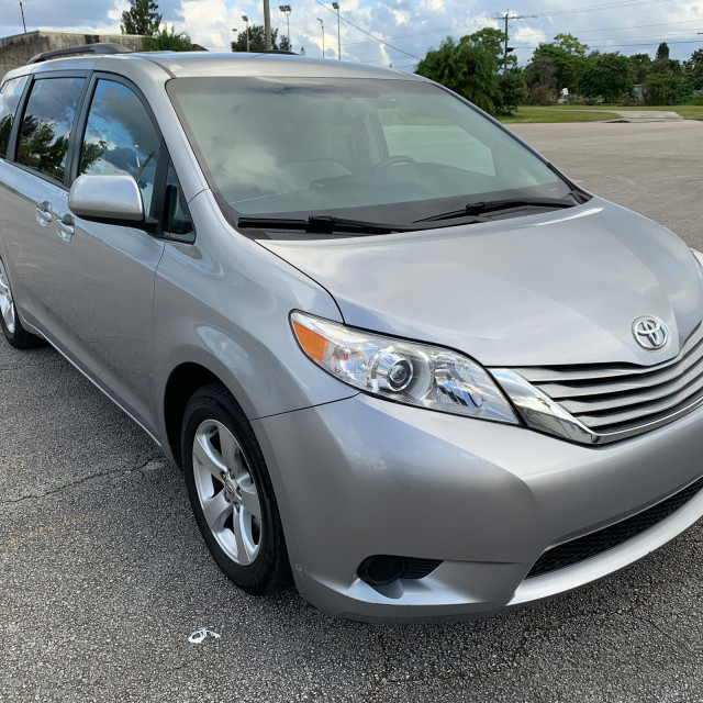 toyota car hire miami