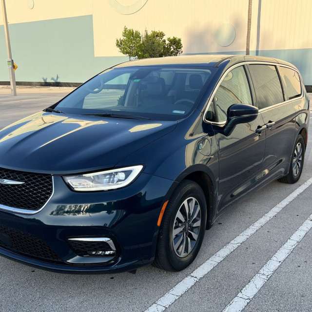 chrysler rental miami florida