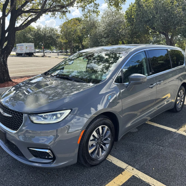 chrysler car hire miami